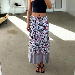 Y2K white & pink floral print maxi skirt